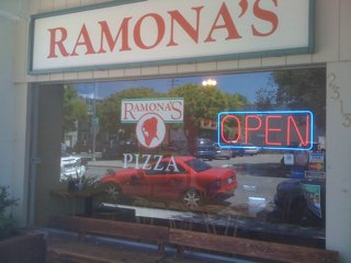 Ramona's Pizza